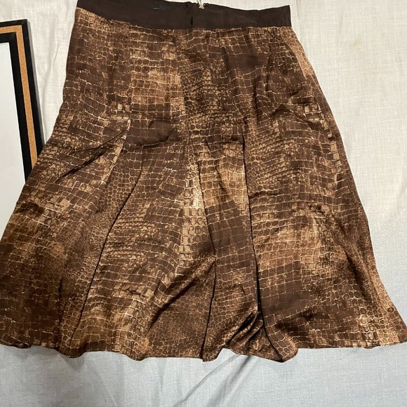Jones New York Snake or alligator print skirt - Picture 3 of 3